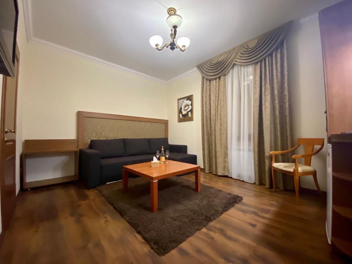 Boomerang Business Hotel Odessa Luaran gambar